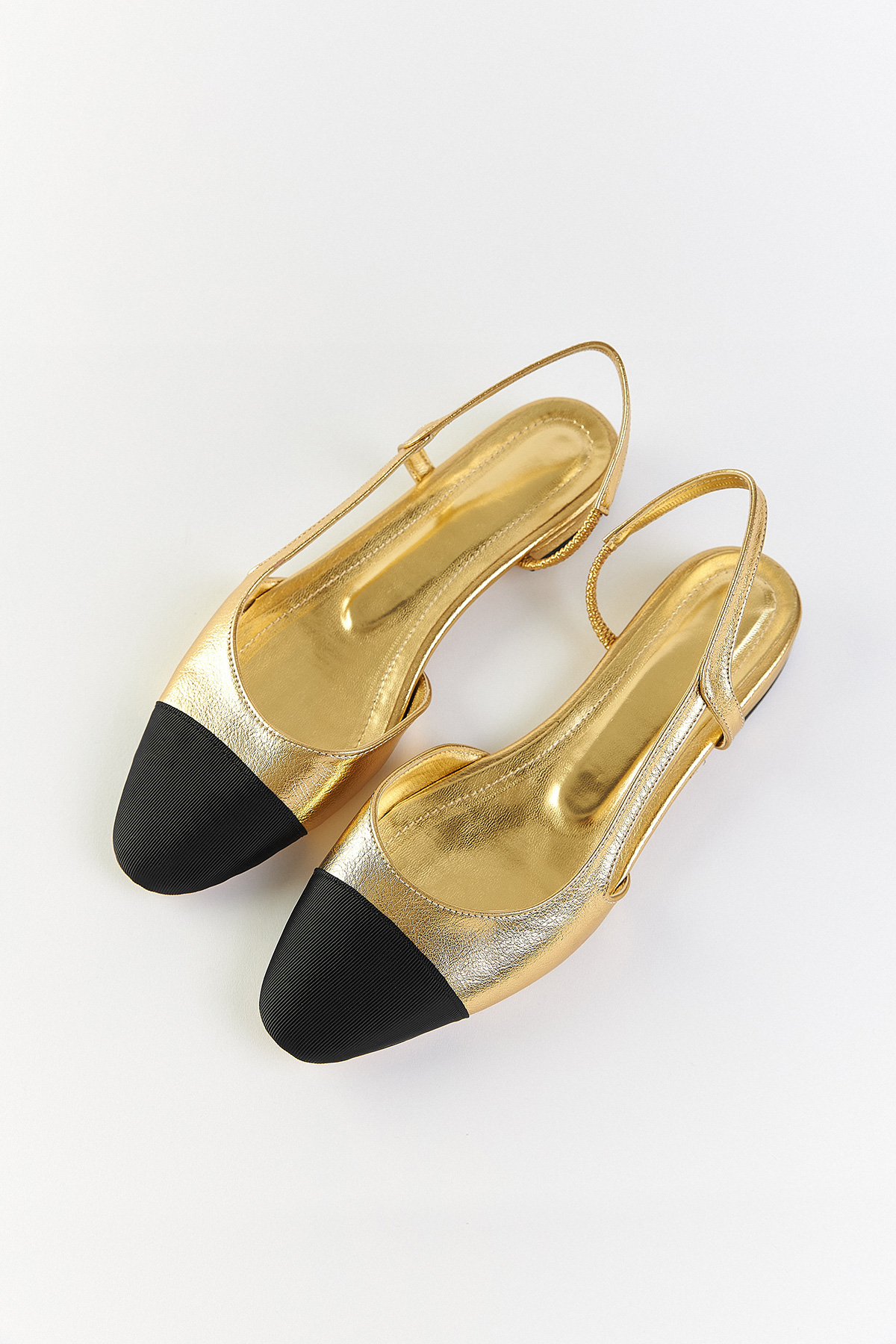 Çift Renkli Arkası Açık Gold Kadın Sandalet