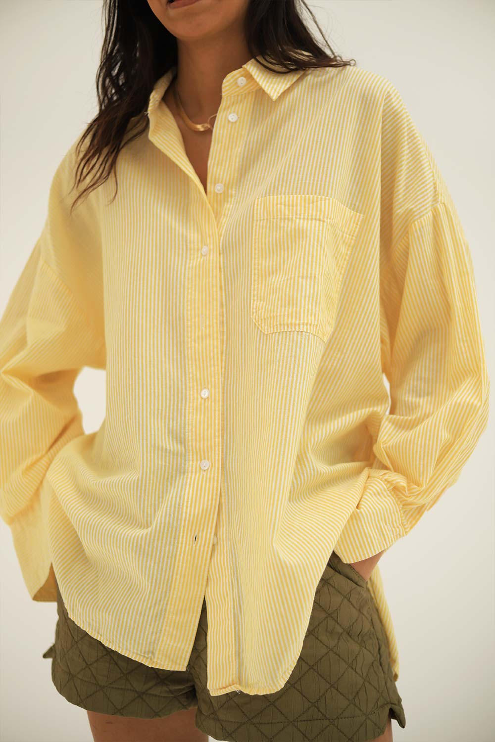 Dikey Çizgili Asimetrik Kesim Sarı Kadın Gömlek