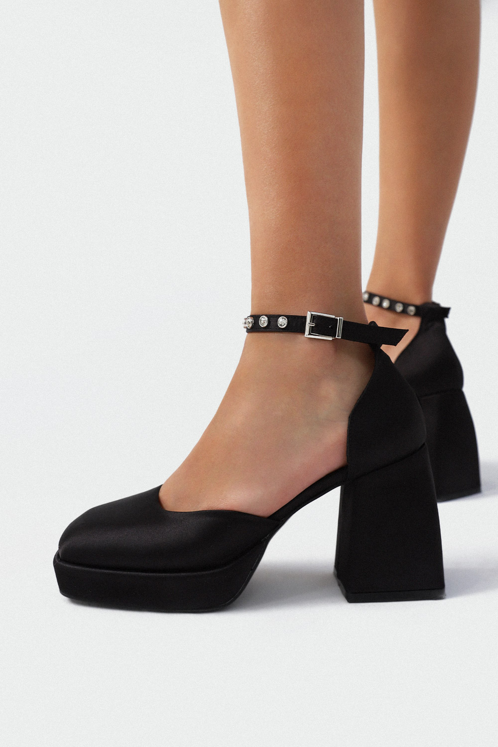 Geeta Platform Topuklu Kristal Taş Detaylı Siyah saten Kadın Topuklu